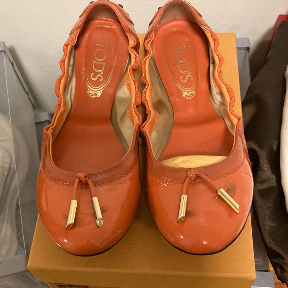 Tod’s patent ballerina